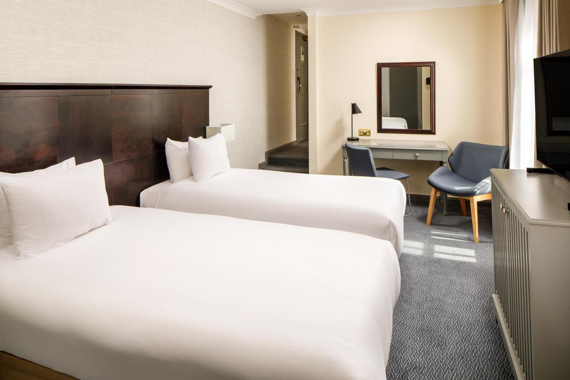 Hotel Sunday London Staines-Upon-Thames Zewnętrze zdjęcie